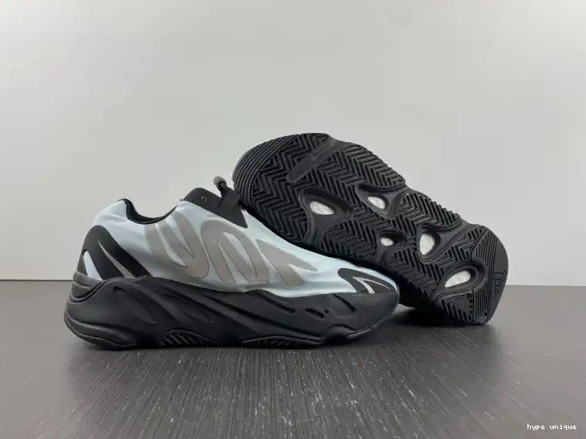 hype Boost Yeezy 700 Adidas Tint Blue MNVN GZ0711 0518